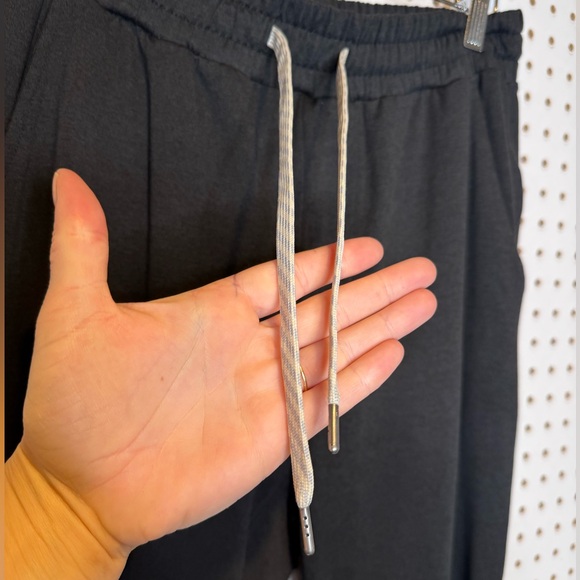 Vuori | Ponto Performance Pant 30", Men's DreamKnit Pants Sz. M - Picture 4 of 10